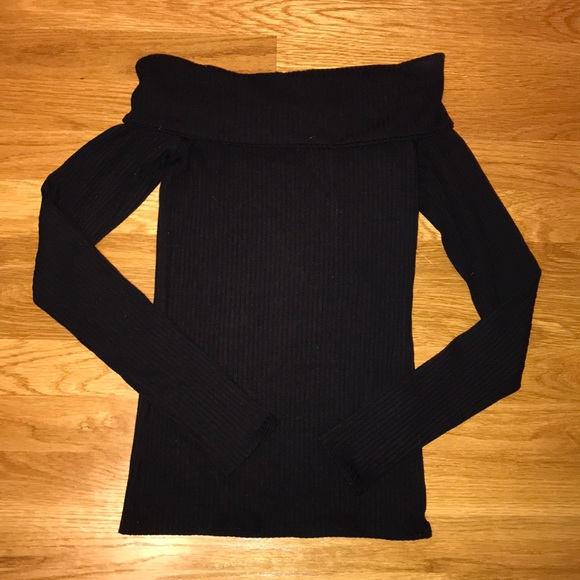 Abercrombie & Fitch Tops - Ribbed Off-the-Shoulder Top